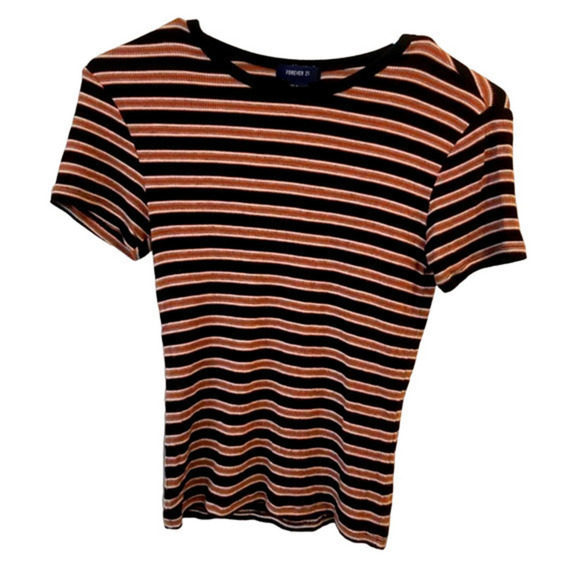 Cute Top - Picture 2 of 3